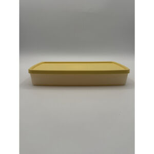 Vintage Tupperware 600 mL Rectangular Container Yellow Lid Snowflake Design